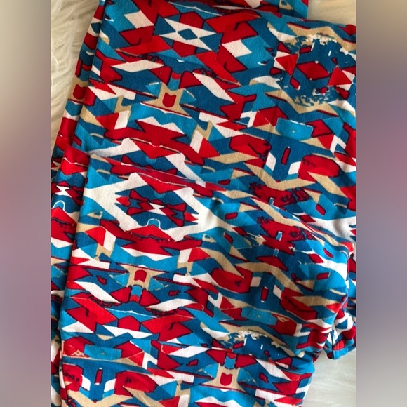 Lularoe TC Leggings - Picture 2 of 2